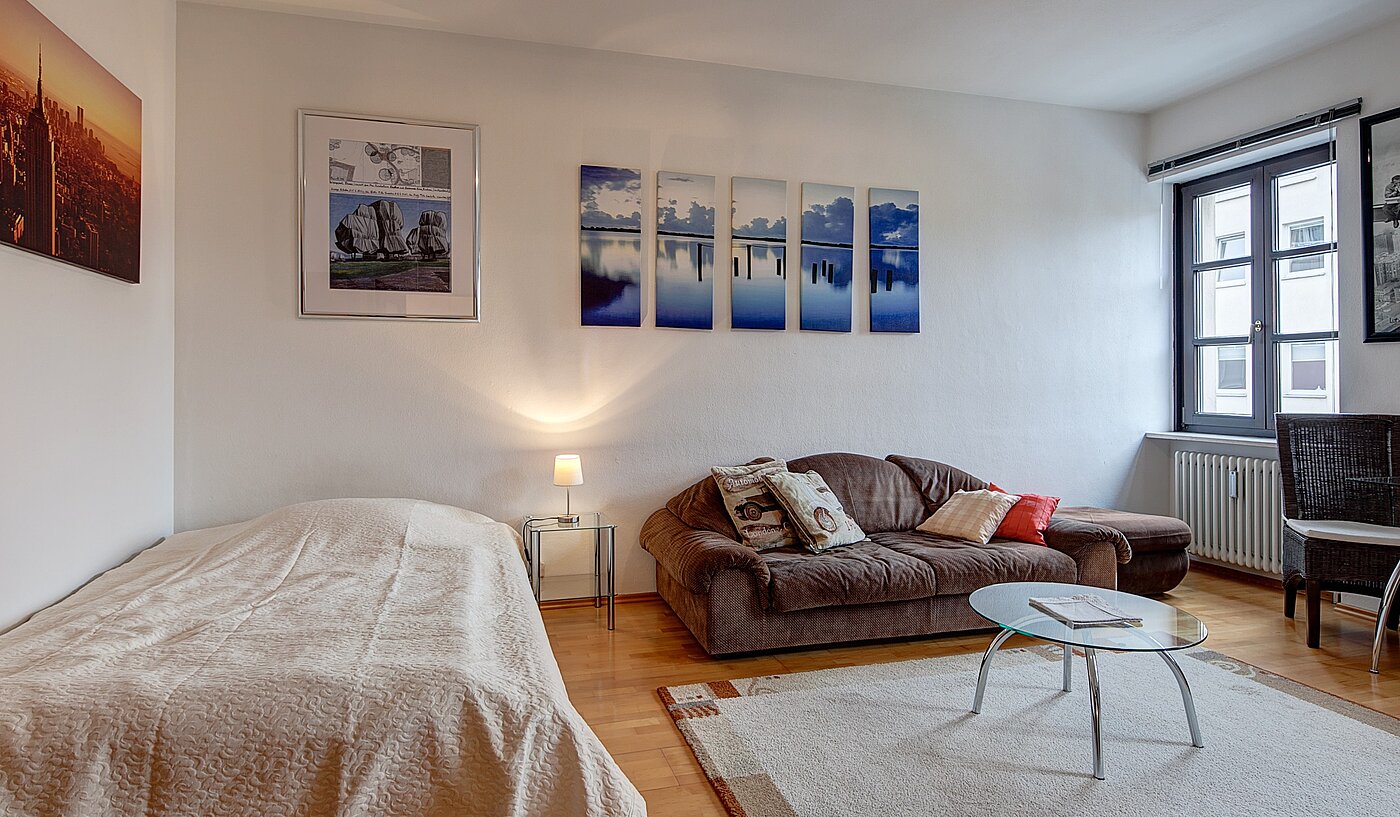 Etagenwohnung mit 1 Zimmer | München-Schwabing | 2111ML3 | Wohn-/Schlafbereich