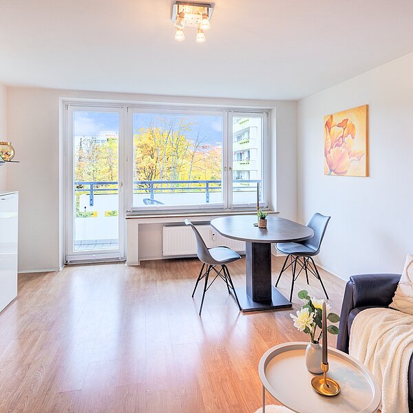 Neuperlach: Erbbaurecht - Attraktive 2-Zimmer Wohnung mit Balkon