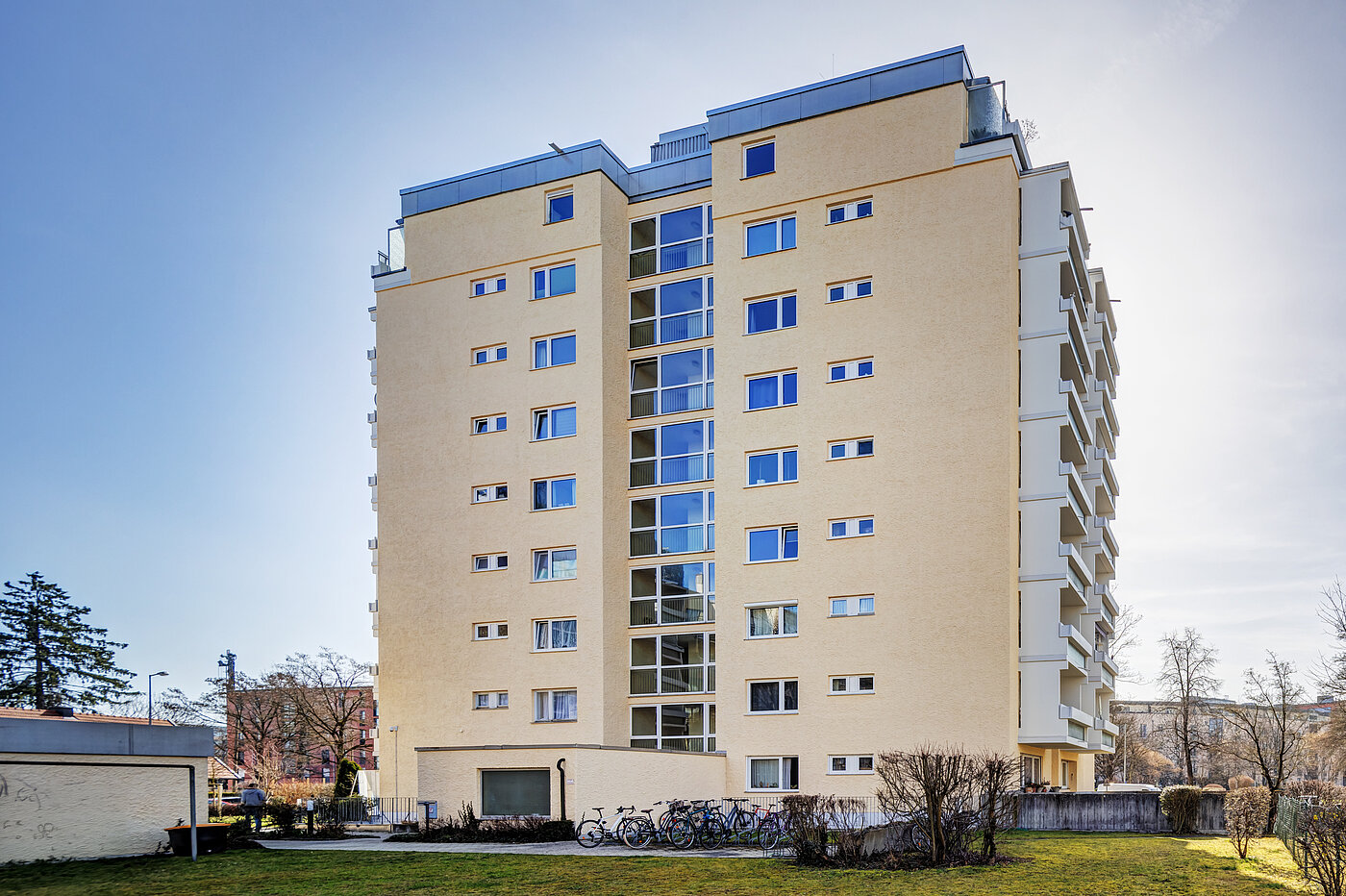 Etagenwohnung mit 2 Zimmern | München-Moosach | 70407 | Außenansicht