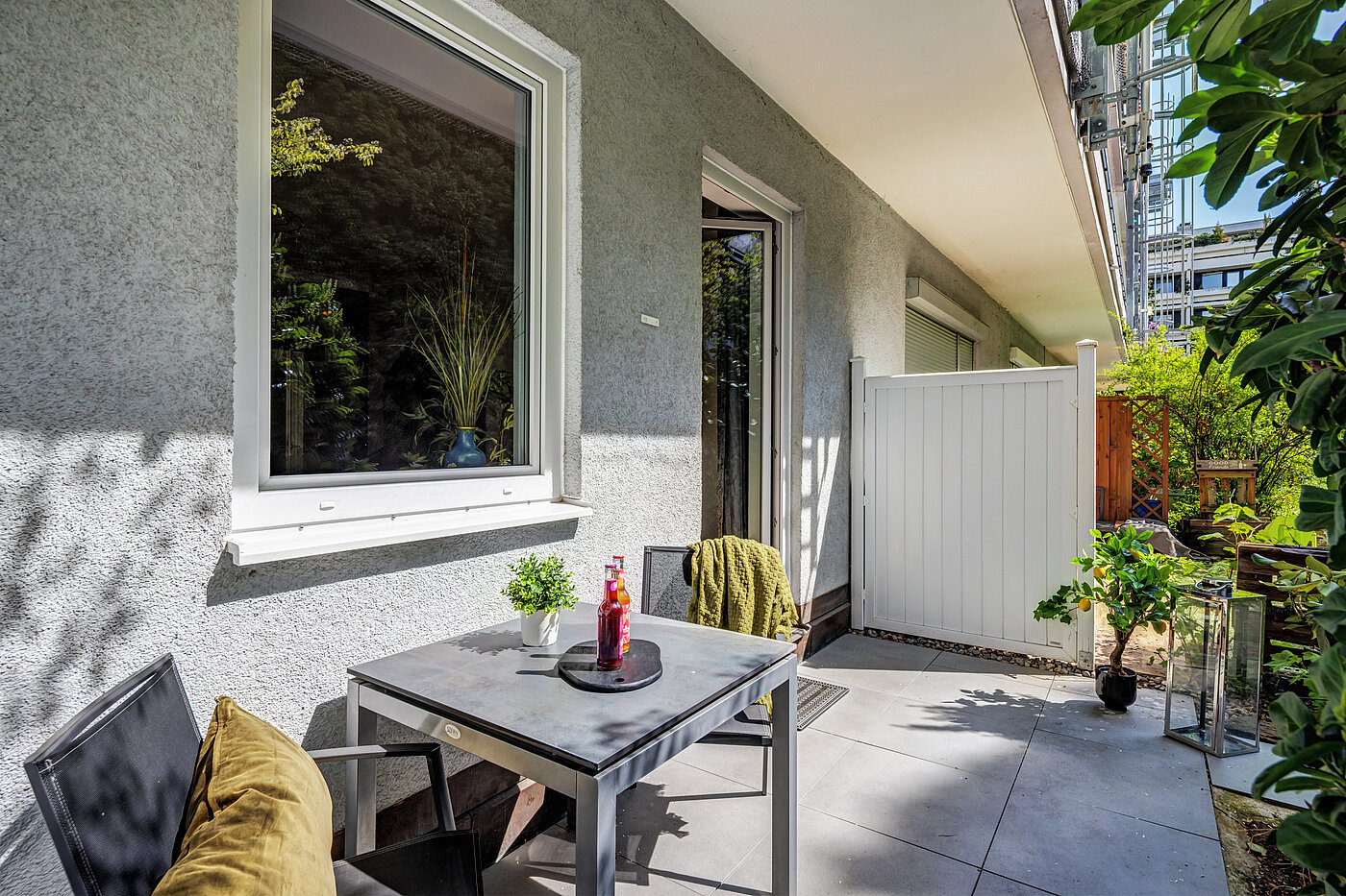 Erdgeschosswohnung mit 2 Zimmern | München-Schwabing | 70394 | Süd-Terrasse