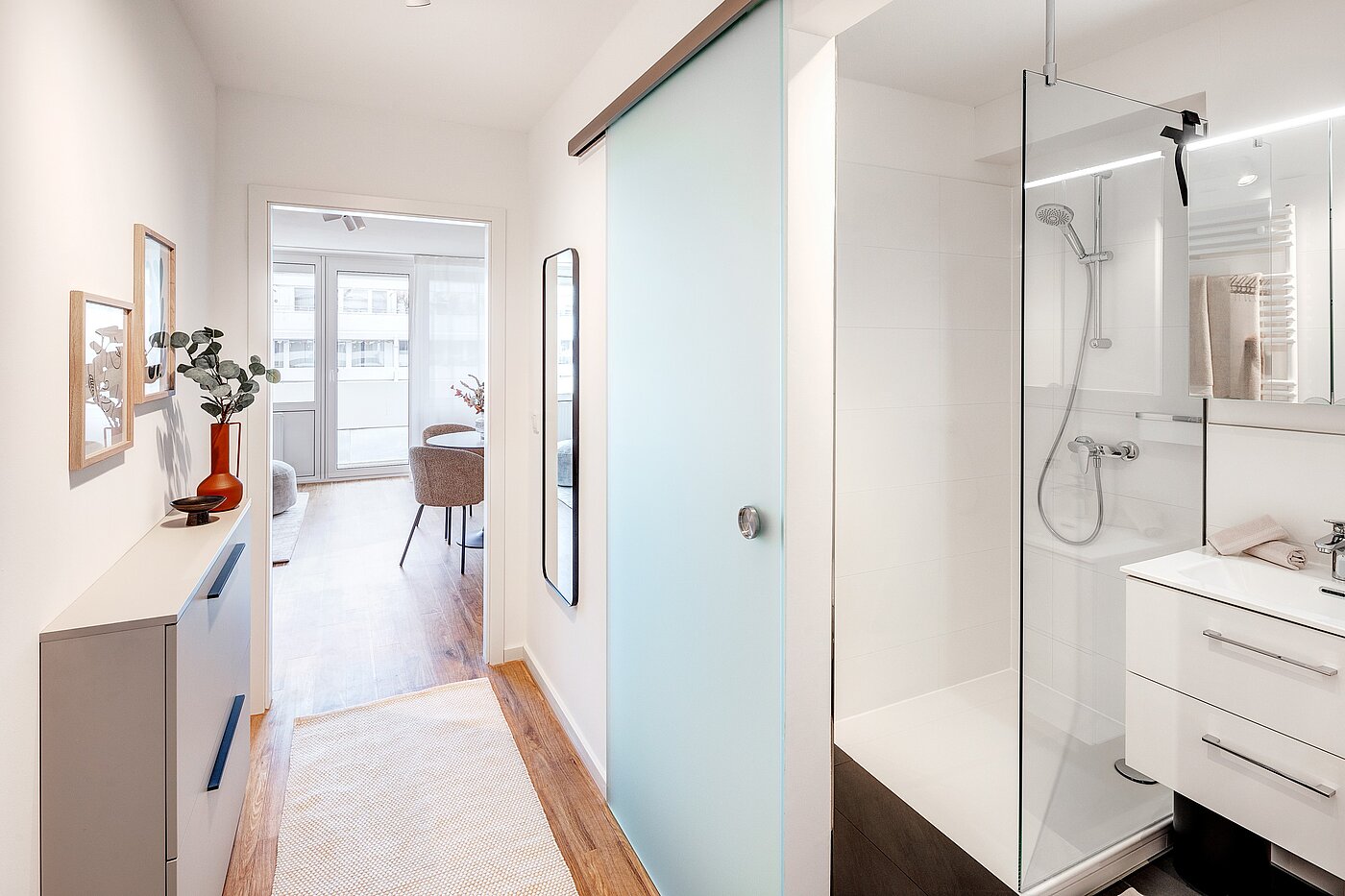 Etagenwohnung mit 1 Zimmer | München-Neuhausen | 70197 | ...Flur