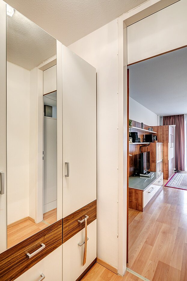 Etagenwohnung mit 1 Zimmer | München-Berg am Laim | 2207ML6 | ...mit Garderobenschrank