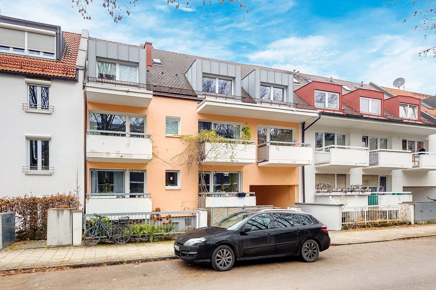 Etagenwohnung mit 1 Zimmer | München-Bogenhausen | 2012ML2 | Aussenansicht