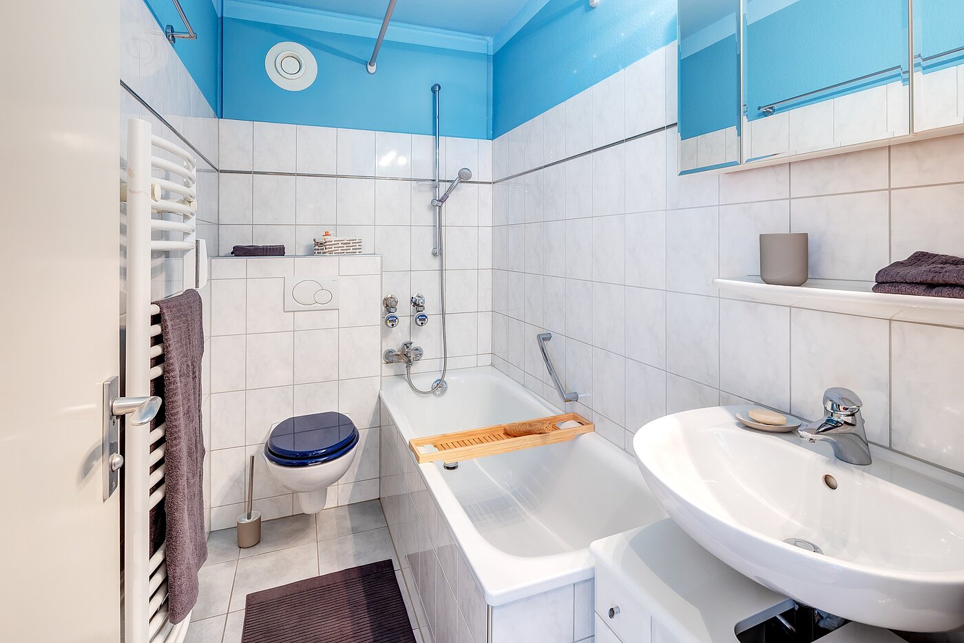 Etagenwohnung mit 1 Zimmer | München-Solln | 700901 | ...und Badewanne