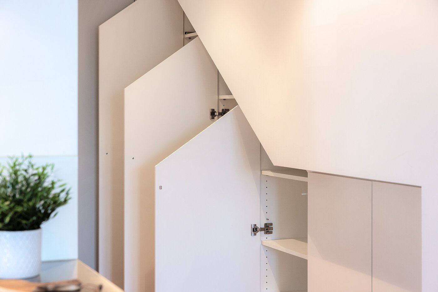 Etagenwohnung mit 2 Zimmern | München-Schwabing | 70195 | ...schicken...