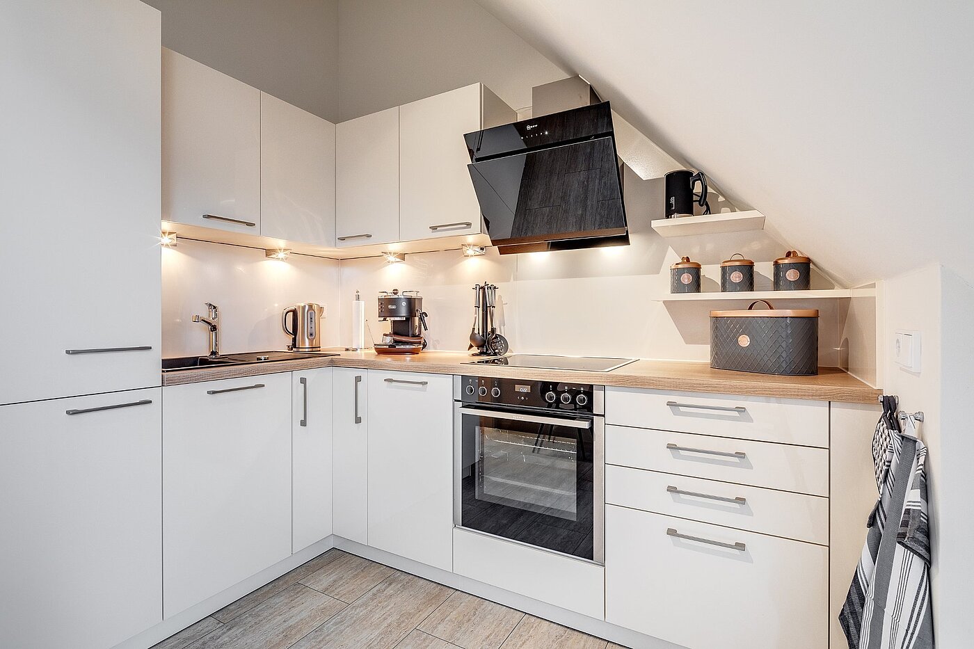 Etagenwohnung mit 2.5 Zimmern | München-Moosach | 2012ML4 | ...voll ausgestattet