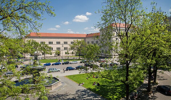 Etagenwohnung mit 1 Zimmer | München-Maxvorstadt | 70165 | Bildung...