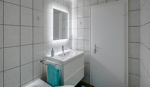 Etagenwohnung mit 1 Zimmer | München-Obergiesing | 70420 | Weiß gefliest