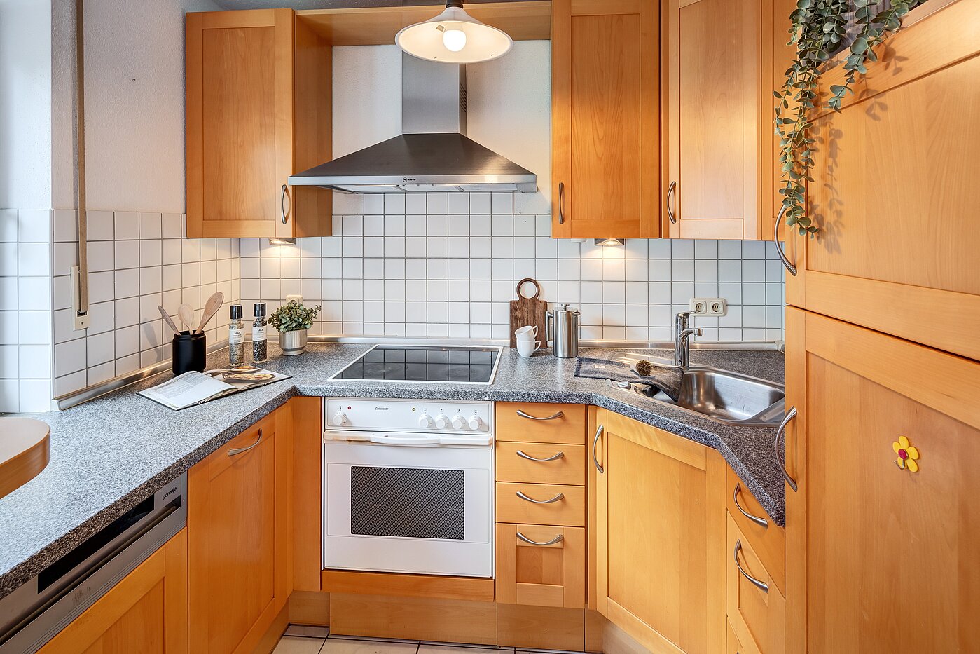 Maisonettewohnung mit 3.5 Zimmern | München-Trudering | 70238 | Küche voll ausgestattet...