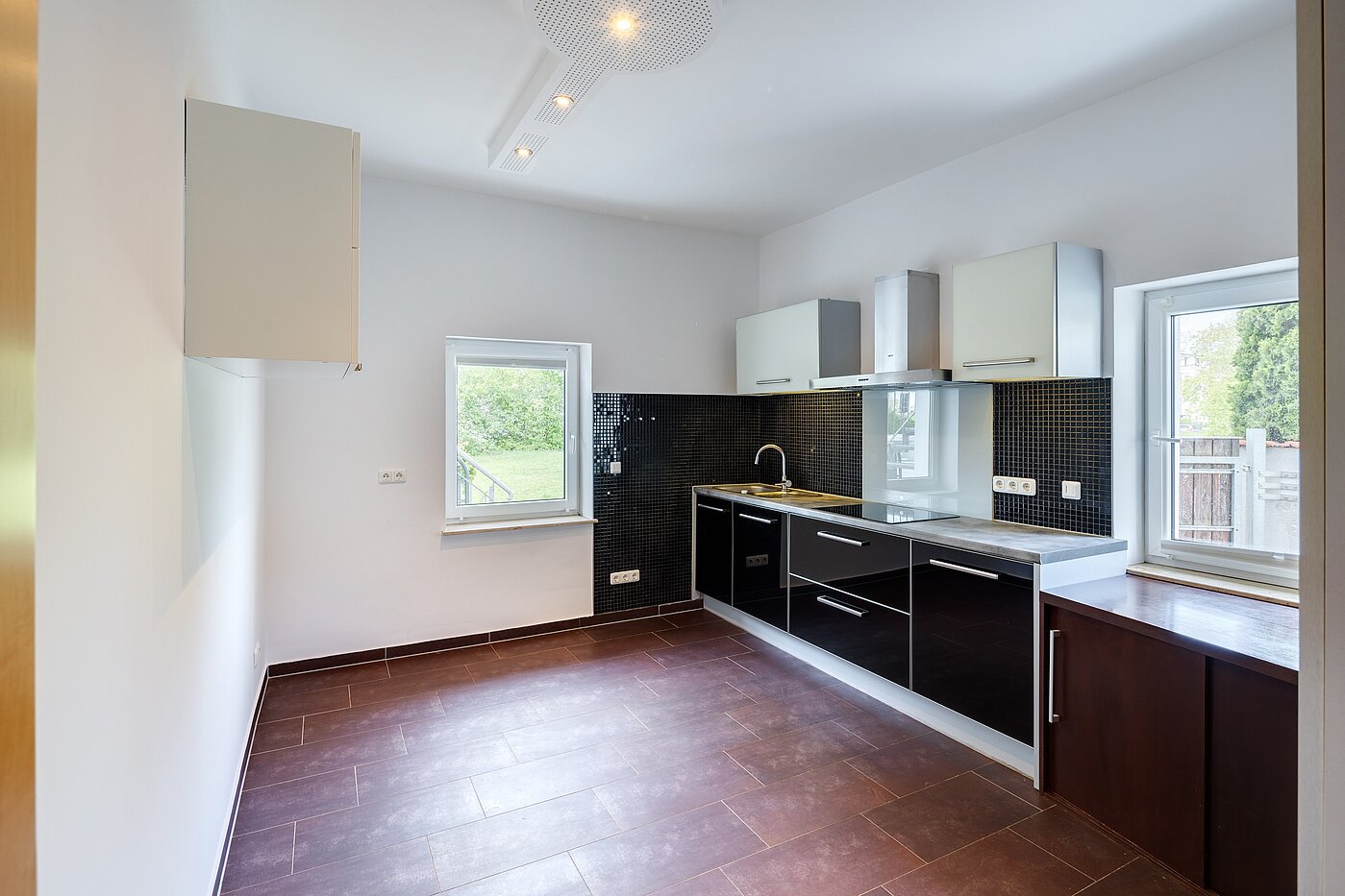 Doppelhaushälfte mit 6.5 Zimmern | Unterschleißheim | 70122 | Moderne Küche...