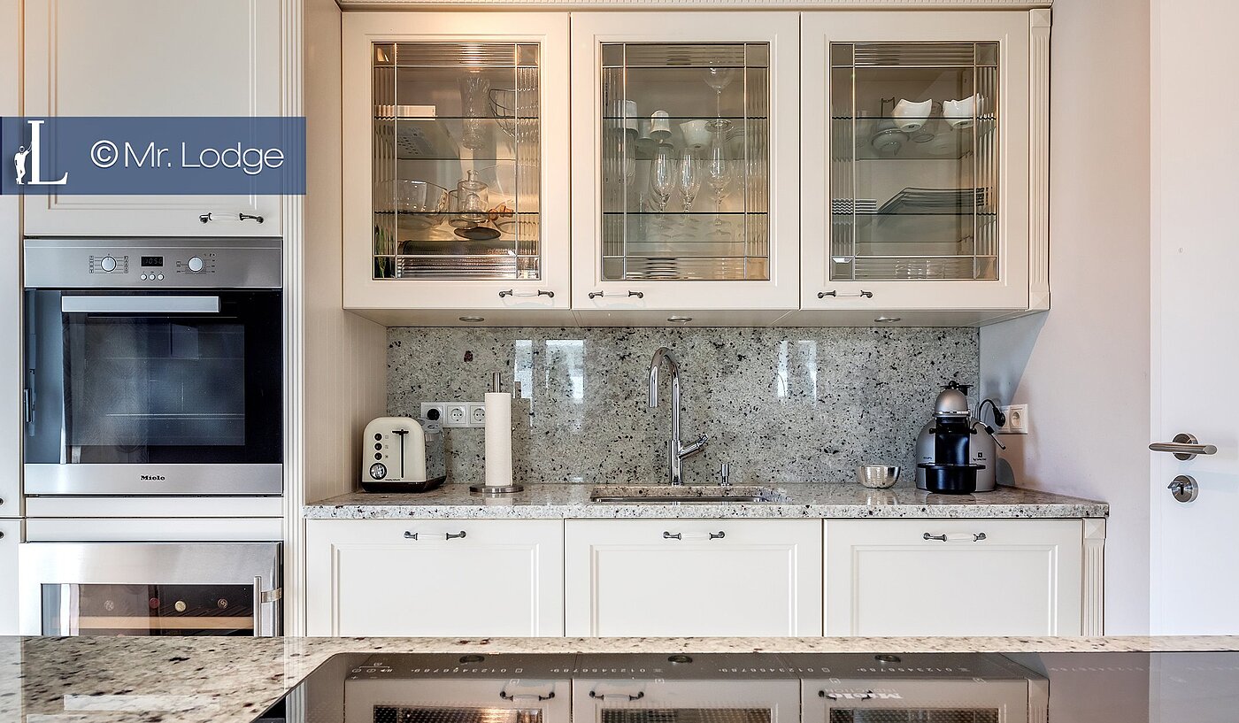 Etagenwohnung mit 4 Zimmern | München-Berg am Laim | 1803ML3 | Weinschrank