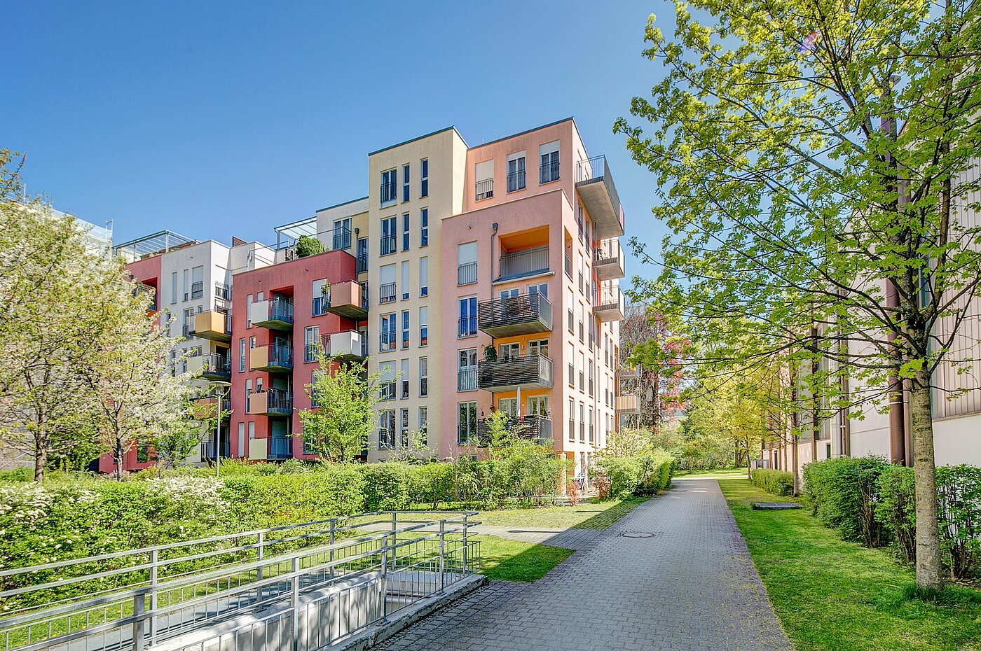 Erdgeschosswohnung mit 1.5 Zimmern | München-Ramersdorf | 2004ML6 | Blick von Westen
