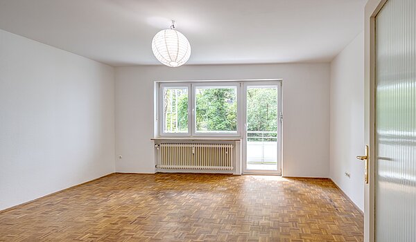 Erdgeschosswohnung mit 2.5 Zimmern | München-Schwabing | 70441 | Helles Wohnzimmer