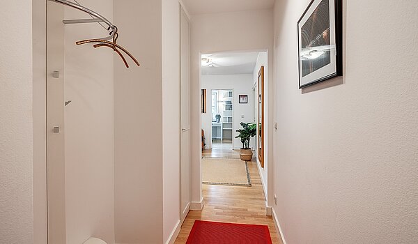 Etagenwohnung mit 3 Zimmern | München-Harlaching | 2108ML3 | Entrée mit Garderobe...