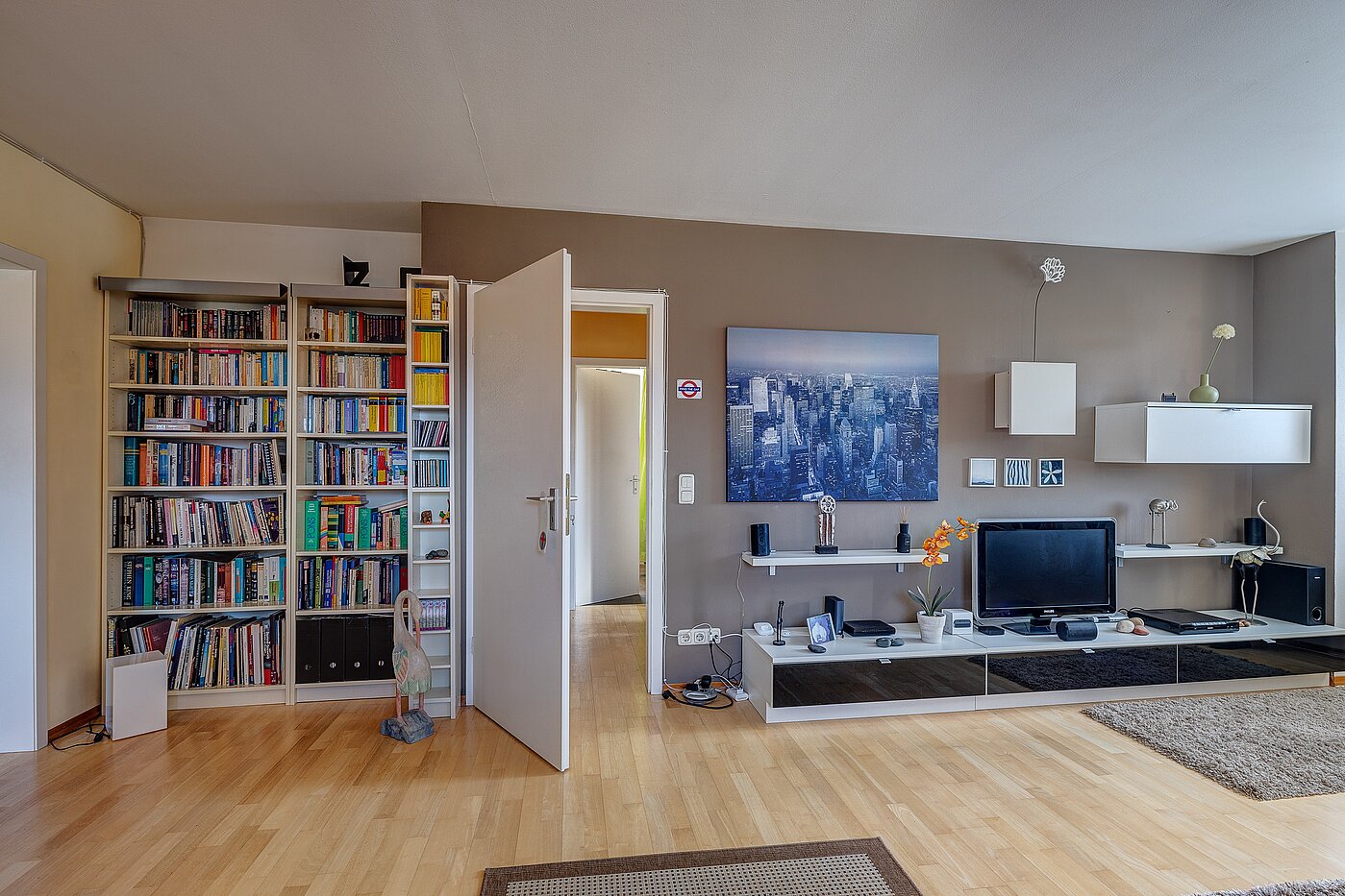 Etagenwohnung mit 2.5 Zimmern | München-Sendling-Westpark | 2201ML6 | Blick zur Diele...