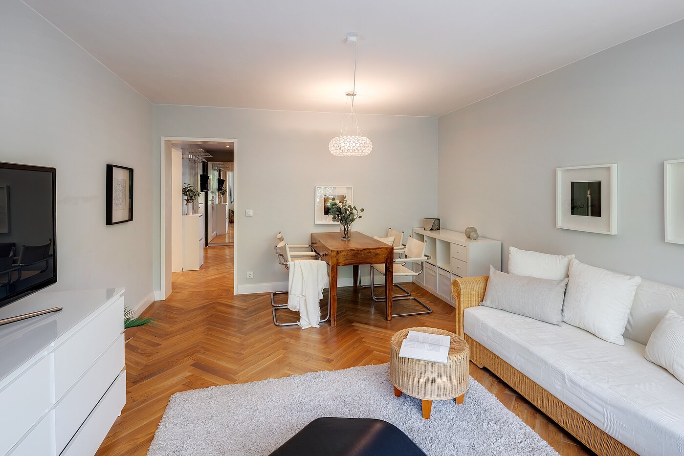 Etagenwohnung mit 2 Zimmern | München-Thalkirchen | 2204ML5 | ...mit Vintage-Design-Klassikern