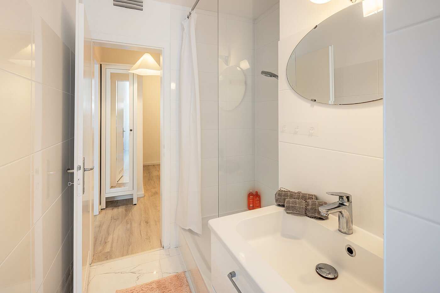Etagenwohnung mit 2 Zimmern | München-Sendling | 70220 | Begehbare Dusche
