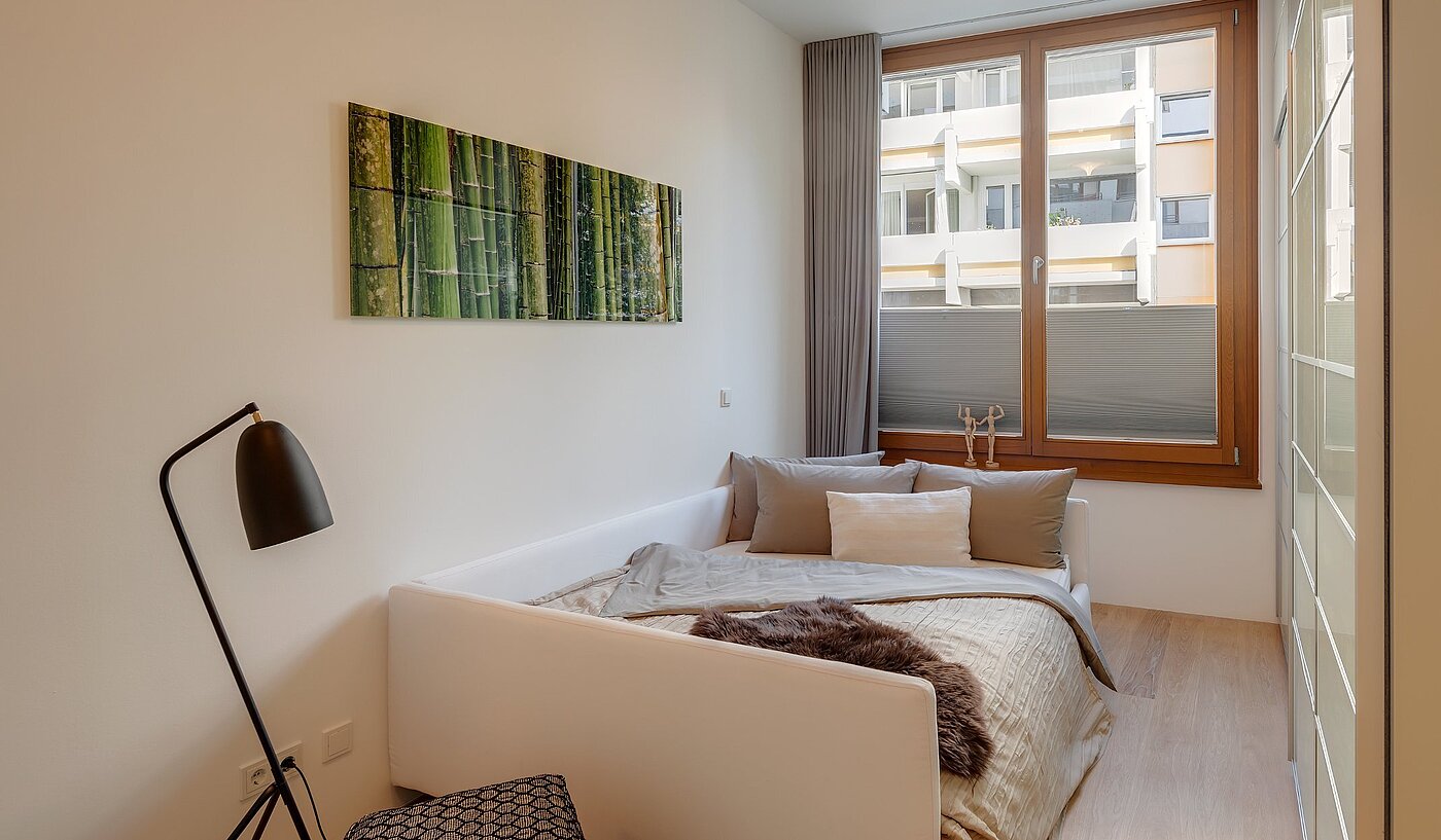 Hochparterre mit 3 Zimmern | München-Sendling | 2009ML8 | Helles Gästezimmer...