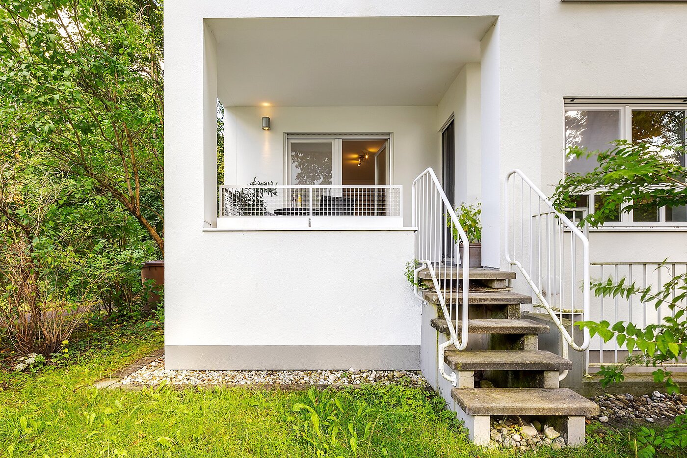 Etagenwohnung mit 2 Zimmern | München-Pasing | 2108ML1 | ...kleiner Privatgarten