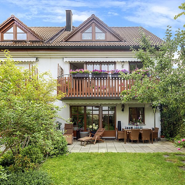 Lochhausen: Gepflegte 2-Zimmer-Wohnung mit Garten