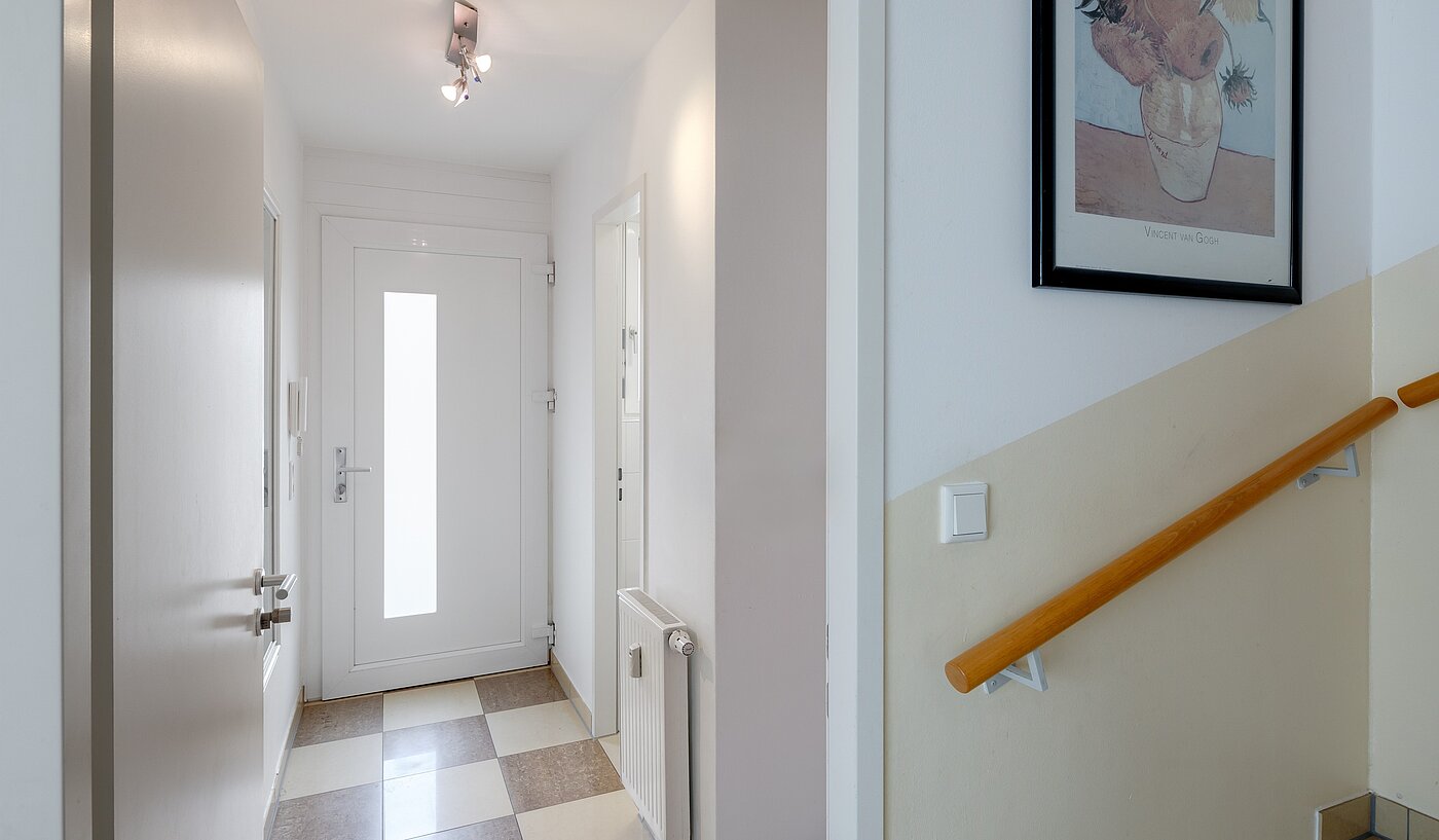 Doppelhaushälfte mit 5 Zimmern | Unterföhring | 70119 | Eingangsbereich