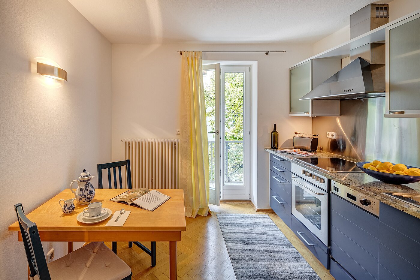 Etagenwohnung mit 3 Zimmern | München-Schwabing | 2212ML1 | Wohnküche mit...