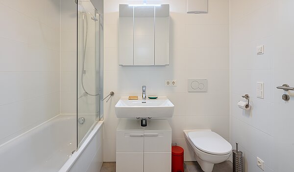 Etagenwohnung mit 2 Zimmern | München-Ramersdorf | 70472 | Schönes Bad