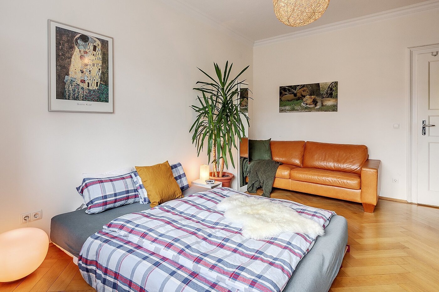 Etagenwohnung mit 2.5 Zimmern | München-Au | 2002ML5 | Geräumiges Schlafzimmer