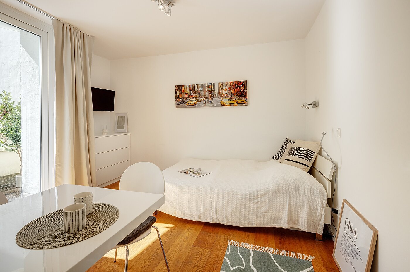Etagenwohnung mit 1 Zimmer | München-Maxvorstadt | 70027 | Gemütlich und...