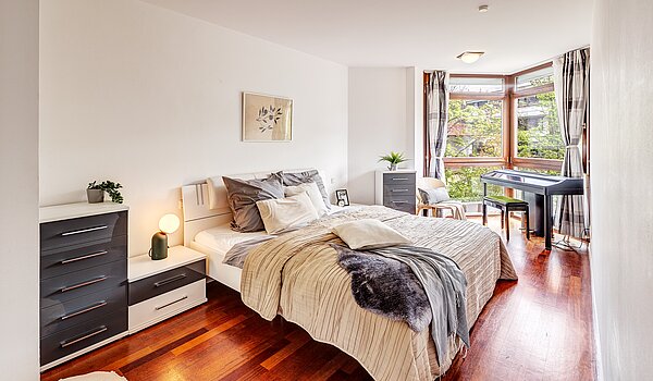 Etagenwohnung mit 3 Zimmern | München-Schwabing | 2202ML12 | Blick ins Schlafzimmer...