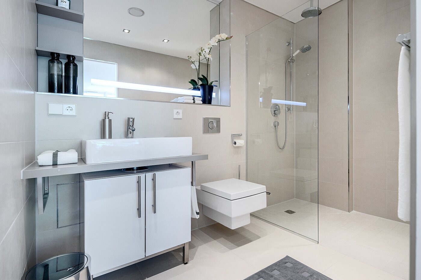 Etagenwohnung mit 1 Zimmer | München-Bogenhausen | 70201 | Hochwertiges...