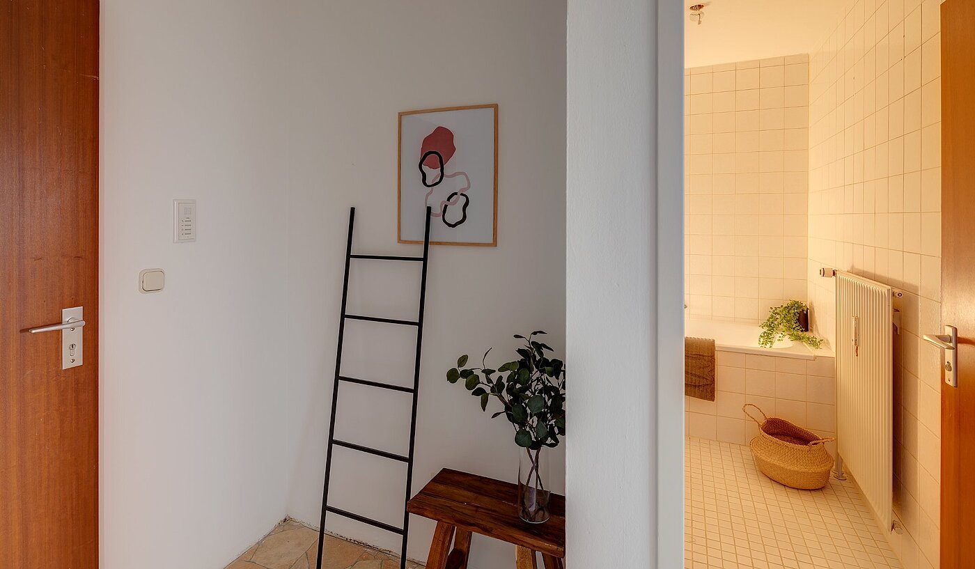 Etagenwohnung mit 2 Zimmern | München-Oberföhring | 2002ML7 | Diele mit Zugang zum...