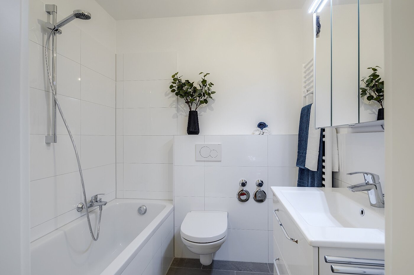 Etagenwohnung mit 3 Zimmern | München-Neuhausen | 1803D7 | Bad