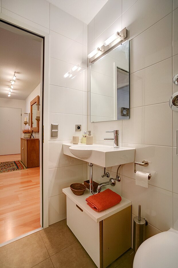 Etagenwohnung mit 3 Zimmern | München-Au | 2003ML17 | Modernes Gäste-WC