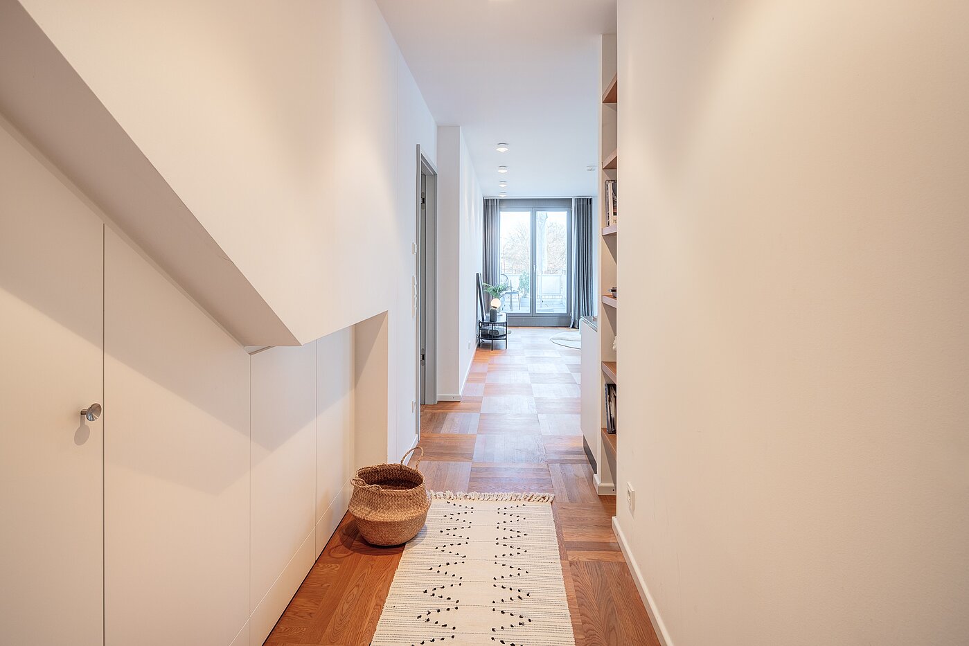 Etagenwohnung mit 2 Zimmern | München-Schwabing | 70195 | Eingangsbereich mit...