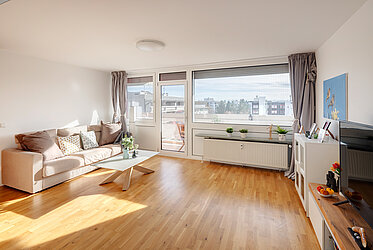 Schwabing-West: Sonnige 3-Zimmer-Wohnung mit herrlichem Bergblick