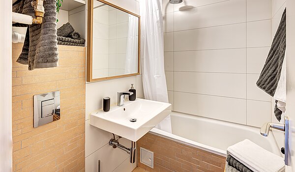 Etagenwohnung mit 1 Zimmer | München-Schwabing | 2210ML3 | Bad mit Wanne...