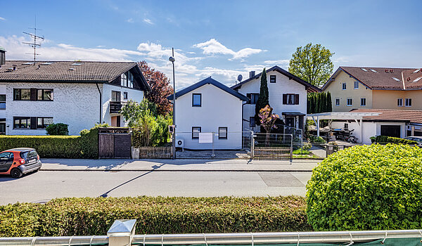 Etagenwohnung mit 3.5 Zimmern | Bad Aibling | 70442 | Blick vom Südbalkon