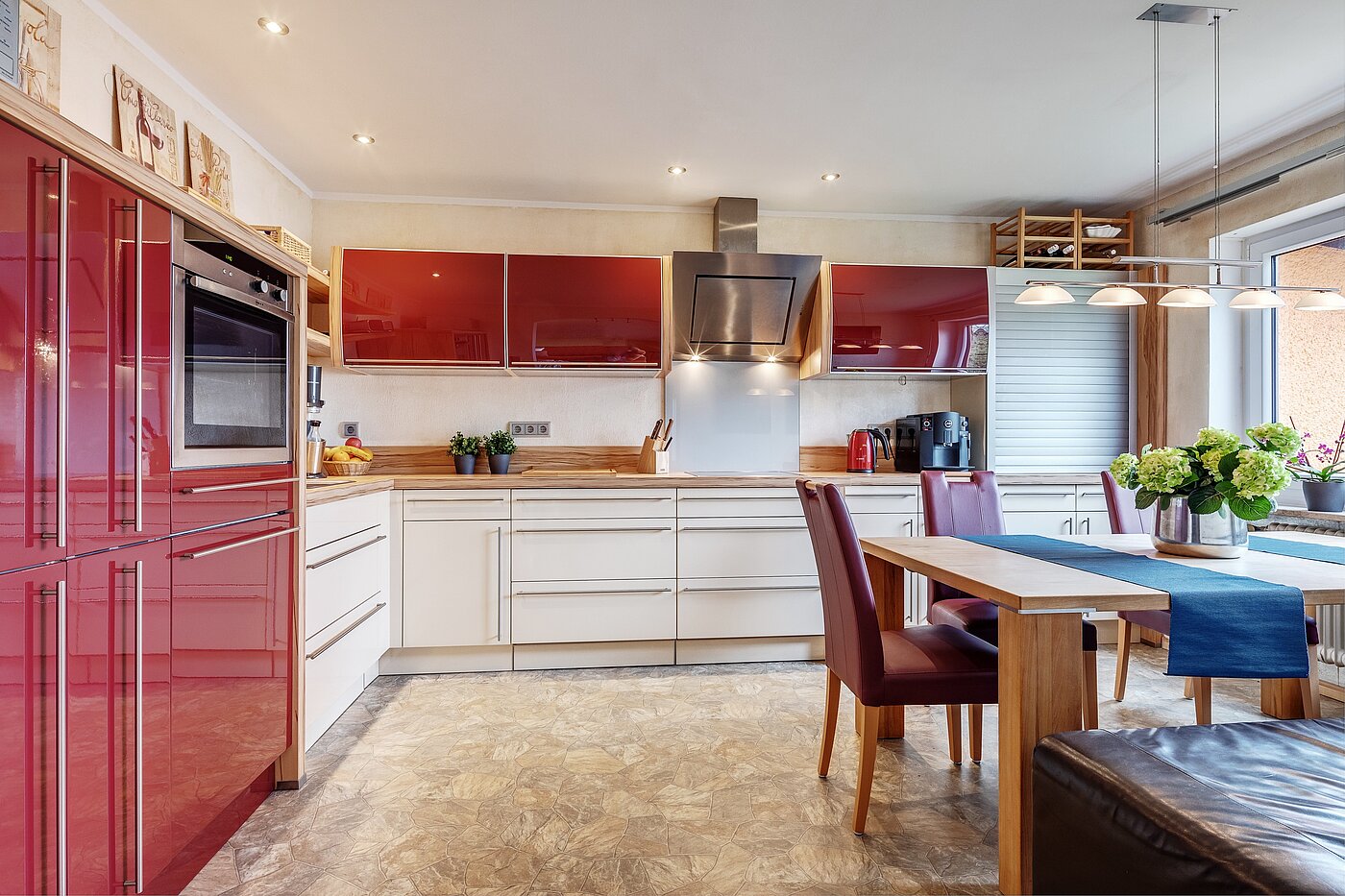 Dachgeschosswohnung mit 3 Zimmern | Karlsfeld | 70217