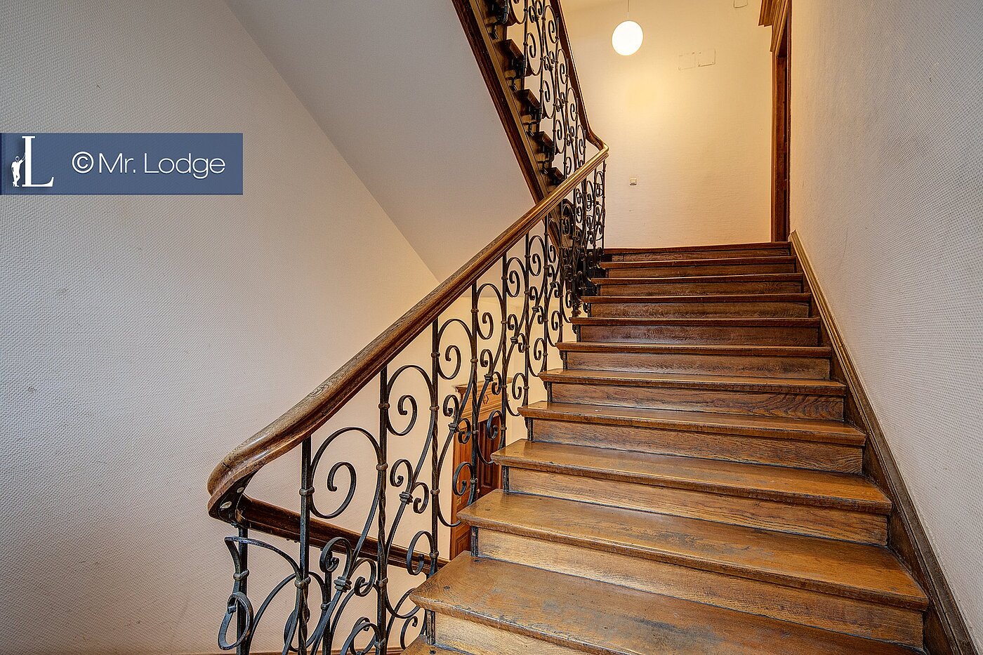 Etagenwohnung mit 4.5 Zimmern | München-Ludwigsvorstadt | 1712ML2 | Historisches Treppenhaus