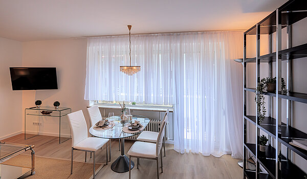 Etagenwohnung mit 2 Zimmern | München-Sendling-Westpark | 70413 | ...Essbereich mit...