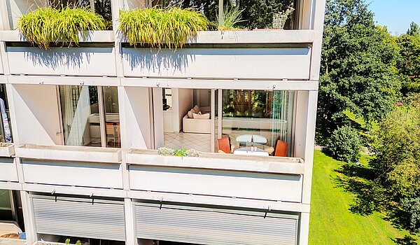 Etagenwohnung mit 3 Zimmern | München-Bogenhausen | 70261 | Außenansicht