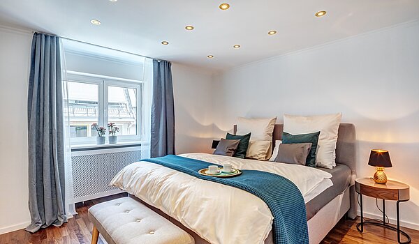 Etagenwohnung mit 2 Zimmern | München-Schwabing | 70434 | ...Schlafzimmer...