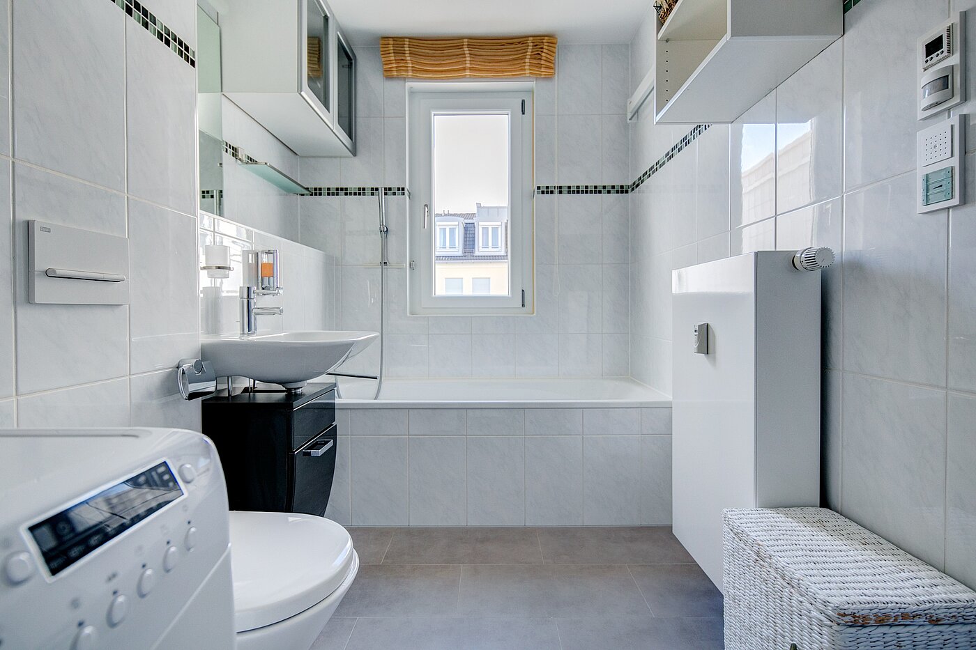 Etagenwohnung mit 2 Zimmern | München-Laim | 700241 | Waschmaschine und Badewanne