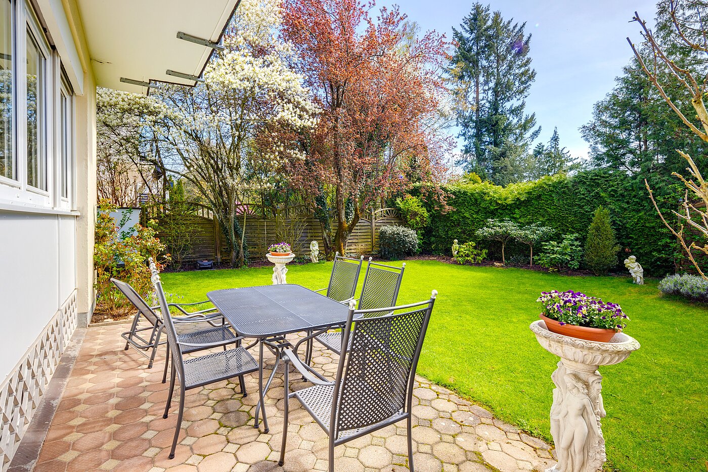 Doppelhaushälfte mit 4 Zimmern | München-Solln | 70120 | Sonnige Süd-Terrasse