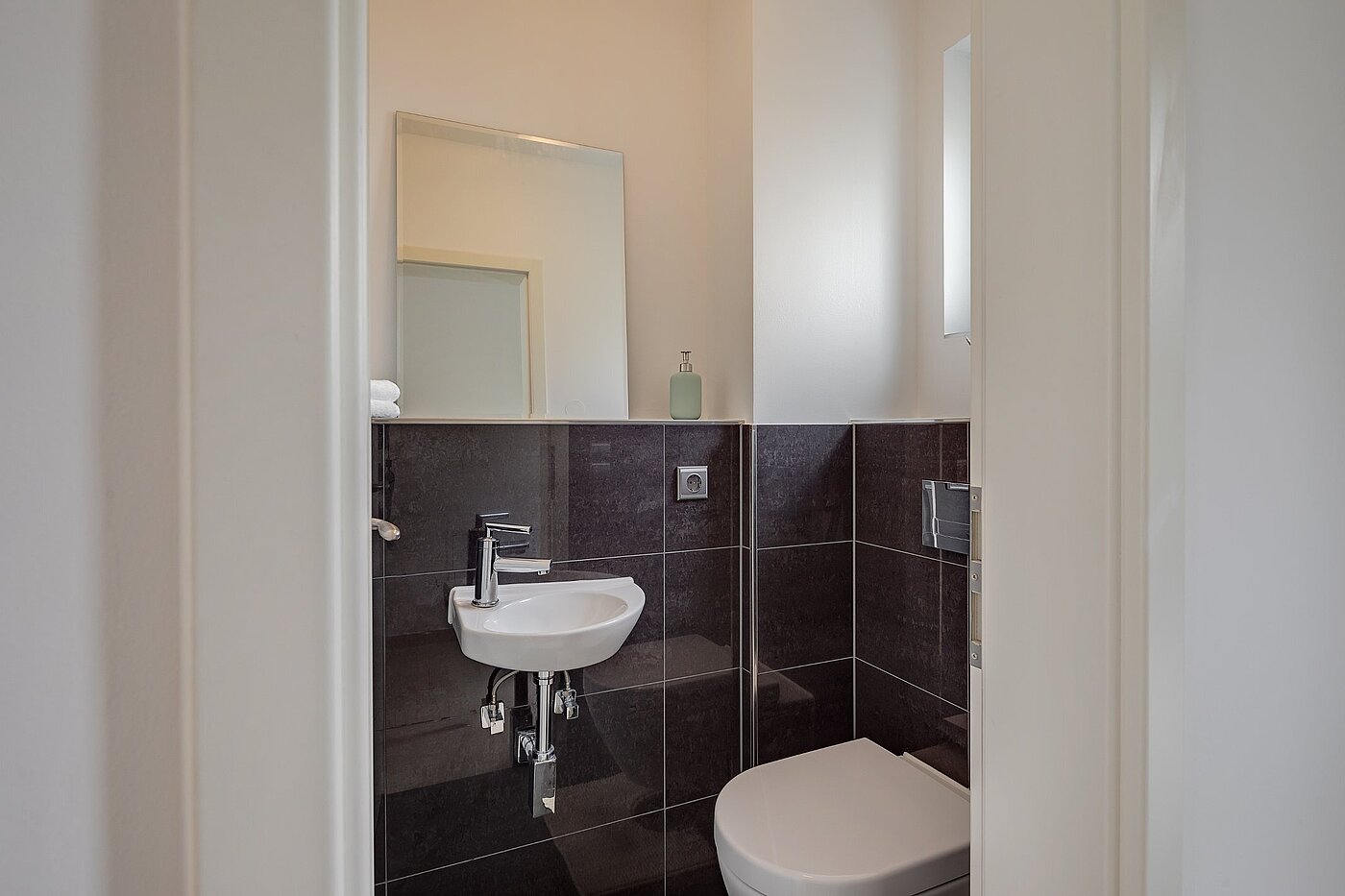 Doppelhaushälfte mit 5 Zimmern | München-Aubing | 1905ML4 | Gäste-WC