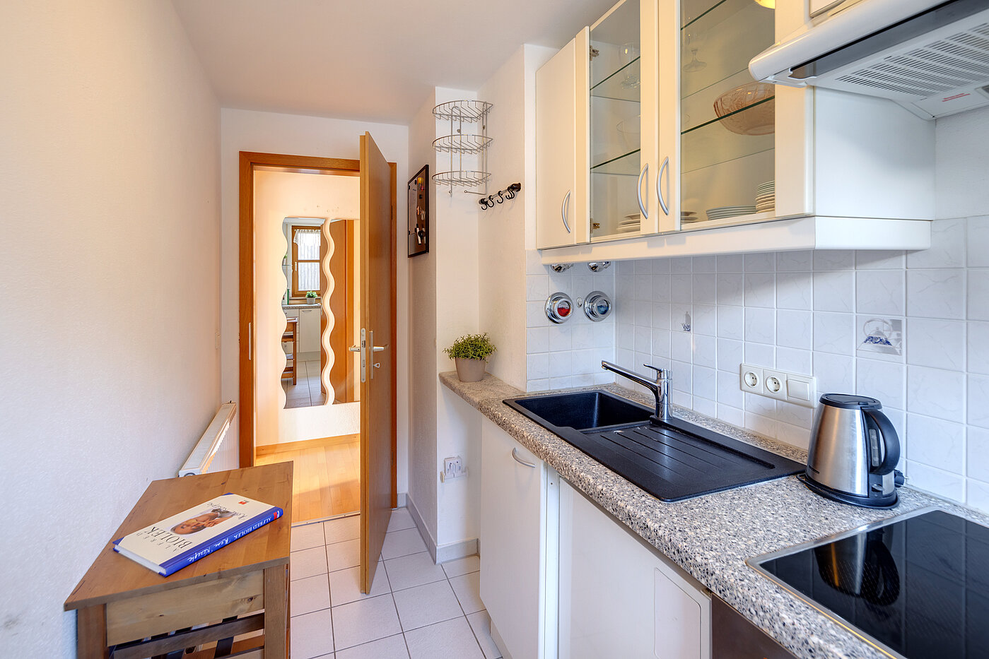 Etagenwohnung mit 2 Zimmern | München-Trudering | 70178 | Voll ausgestattet