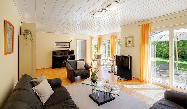 Einfamilienhaus mit 5 Zimmern | Icking | 70438 | Heller Wohnbereich mit...