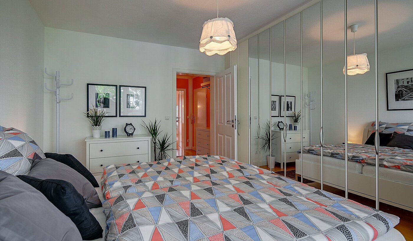 Etagenwohnung mit 2 Zimmern | München-Allach | 1903ML6 | .. Spiegelschrank