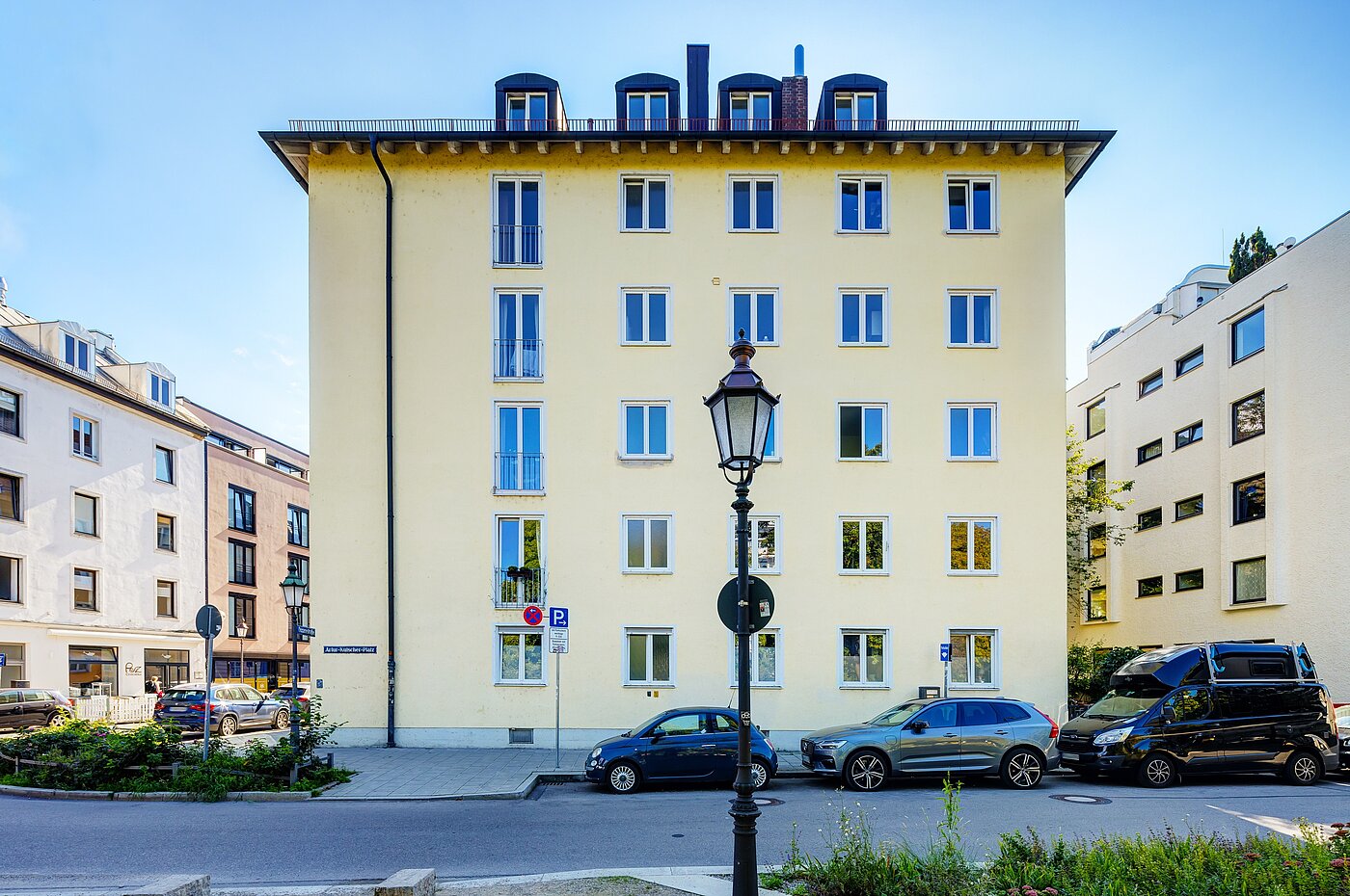 Etagenwohnung mit 2 Zimmern | 70075 | Gepflegtes Objekt